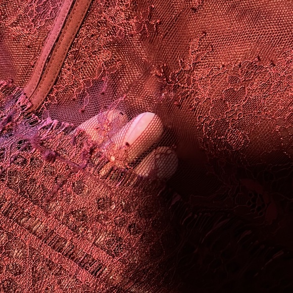 Guess lace mini dress - Picture 3 of 4